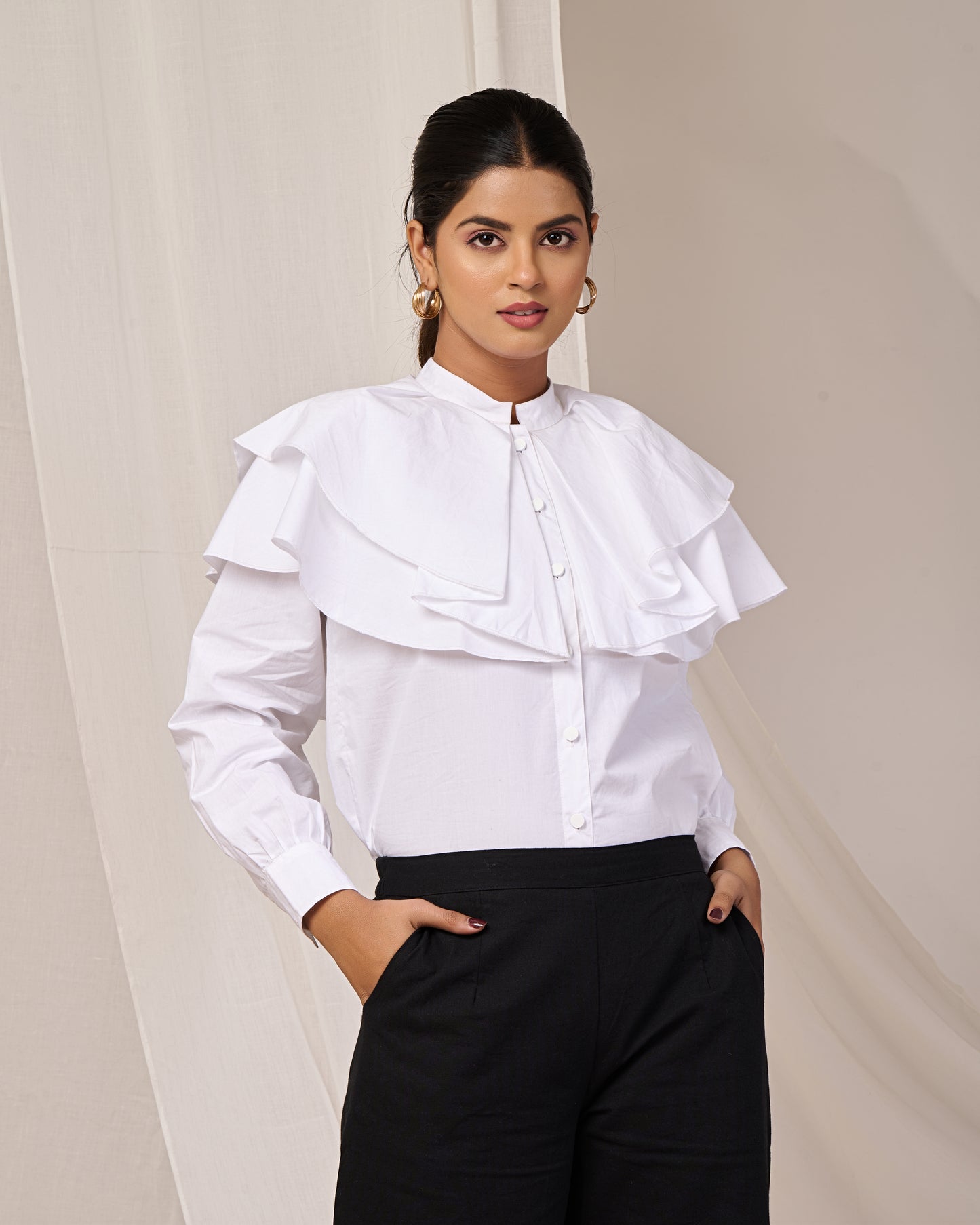 Eshe ruffled shoulders shirt(White)